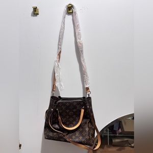 FAKE Brown  Louis Vuitton Purse